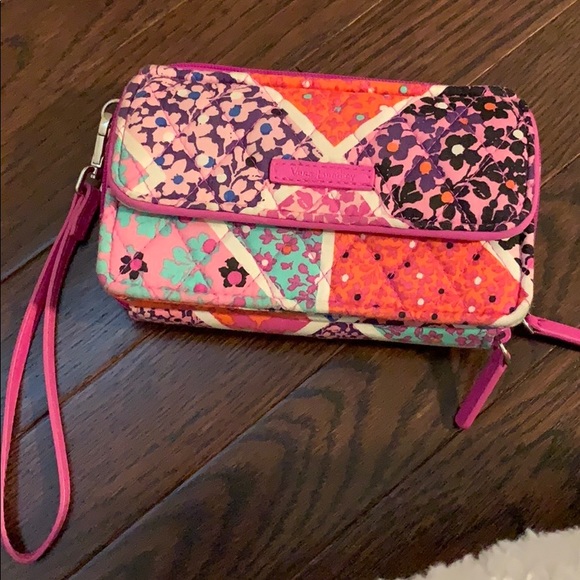 Vera Bradley Wristlet - Picture 1 of 2